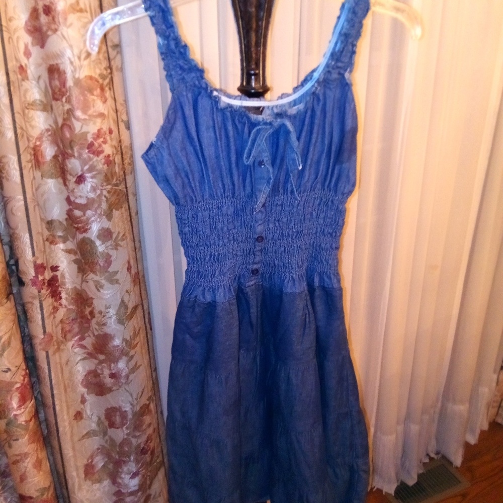 Dress - Picture 4 of 4